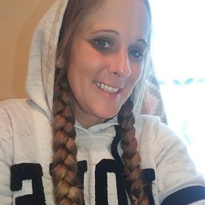 Meet your Posher, Lydia